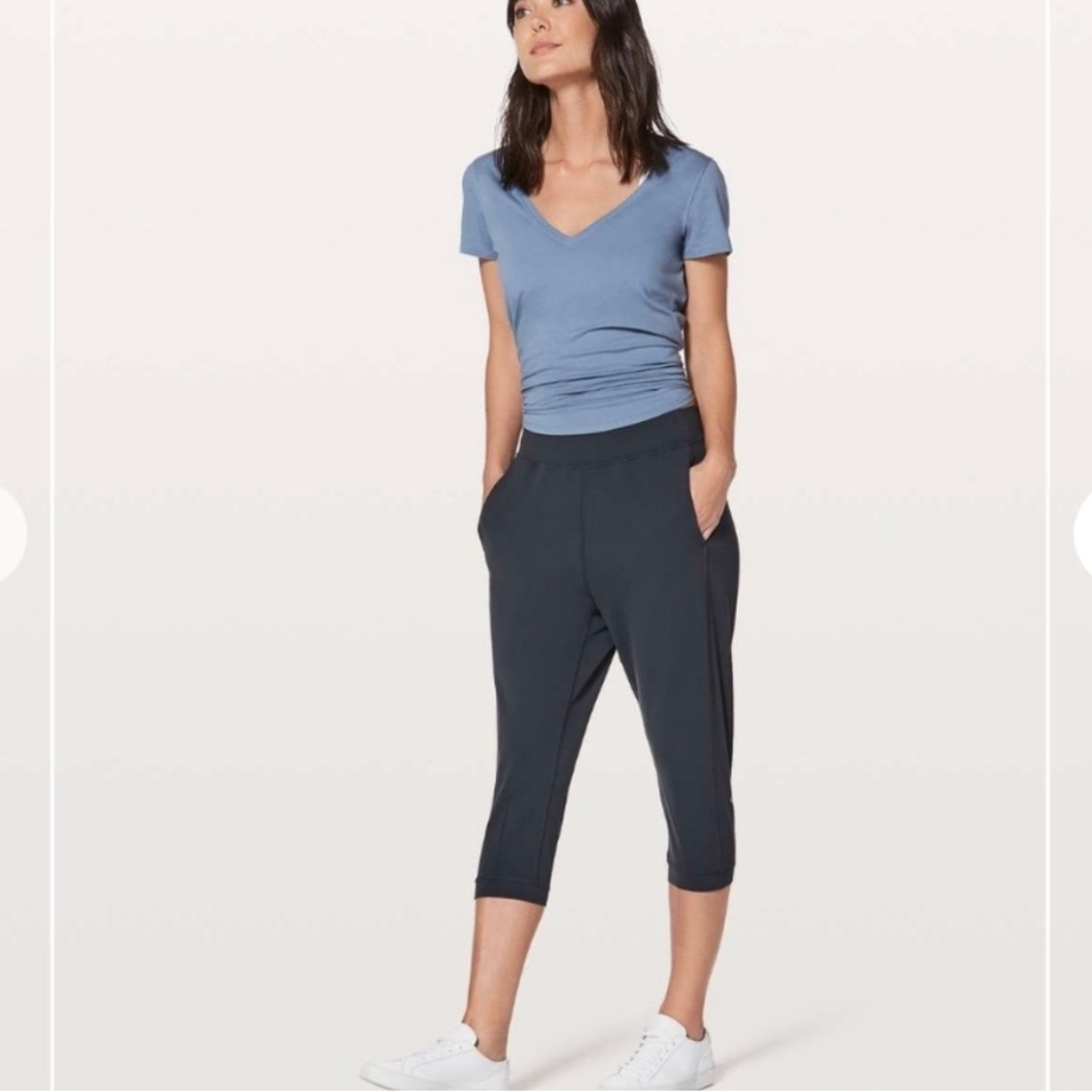 lululemon Rejuvenate Crop 🩶